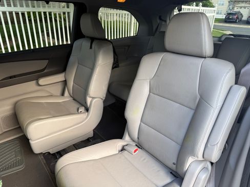 Used 2015 Honda Odyssey EX-L image 12