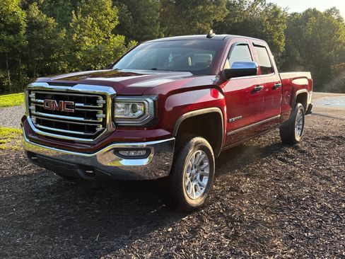 Used 2017 GMC Sierra 1500 SLT w/ SLT Premium Package AWD/4WD image 1