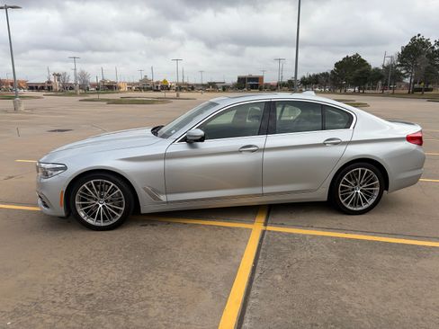 Used 2018 BMW 540i image 4