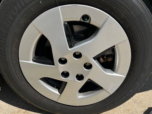 Used 2011 Toyota Prius Two image 14