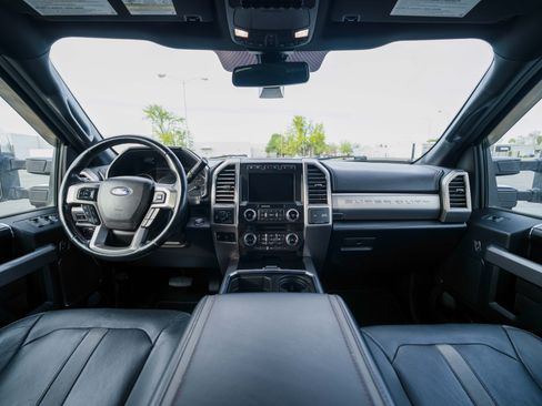 Used 2018 Ford F250 Platinum w/ Platinum Ultimate Package image 26