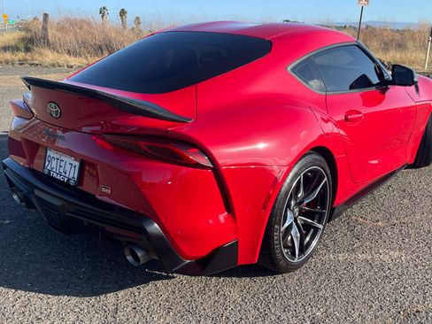 Used 2021 Toyota Supra Premium w/ Driver Assist Package RWD image 5