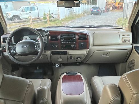 Used 2006 Ford F350 Lariat image 22