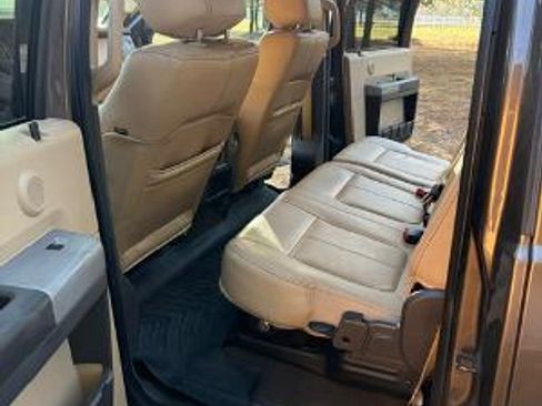 Used 2015 Ford F350 Lariat image 14