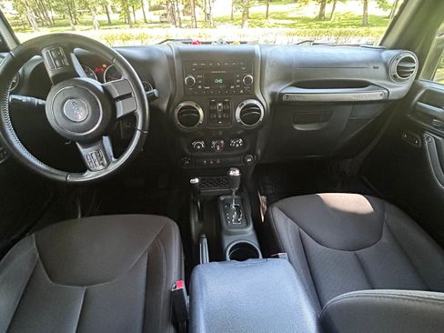 Used 2016 Jeep Wrangler Unlimited Sport w/ Quick Order Package 24S AWD/4WD image 14