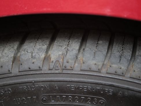 Used 2017 Hyundai Veloster Value Edition image 31