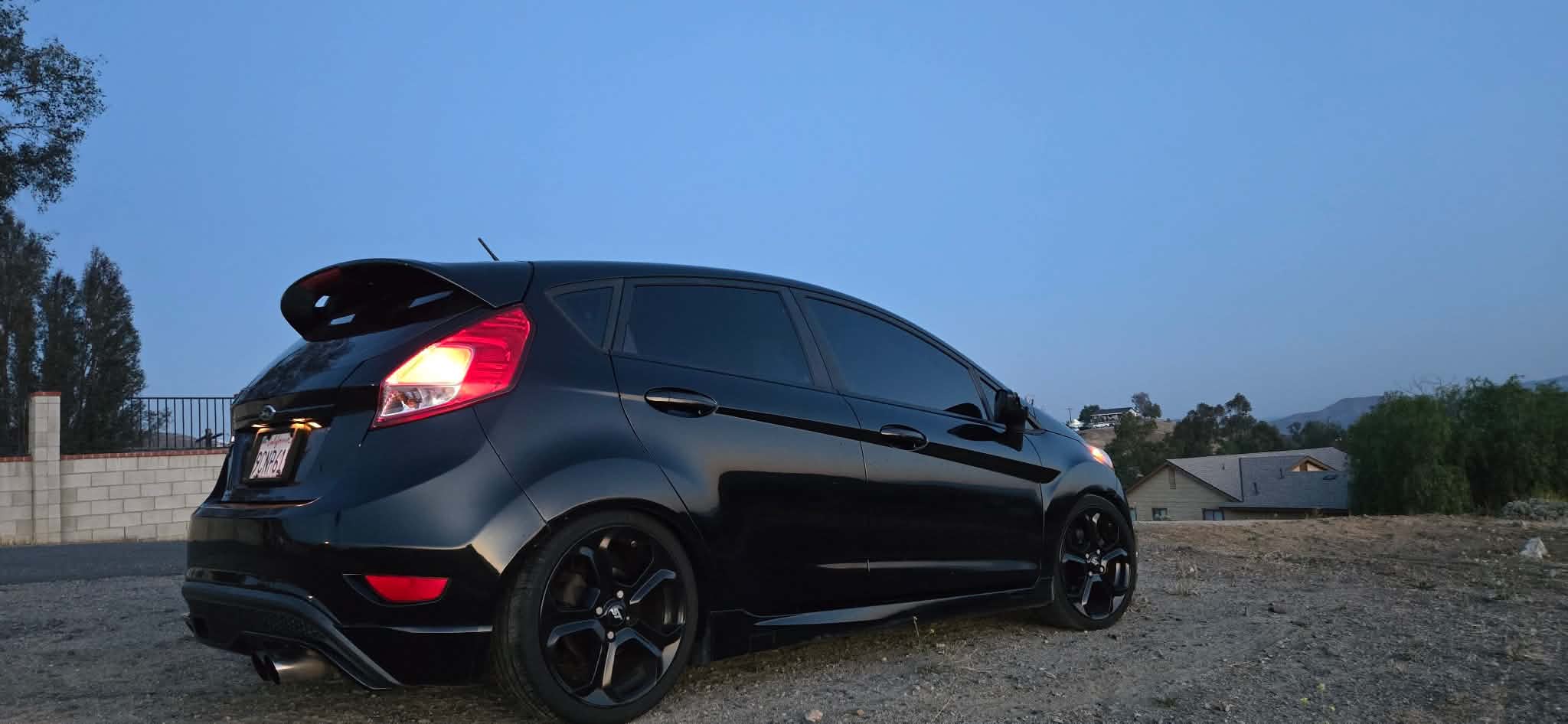 Used 2016 Ford Fiesta ST w/ ST Recaro Package FWD image 2