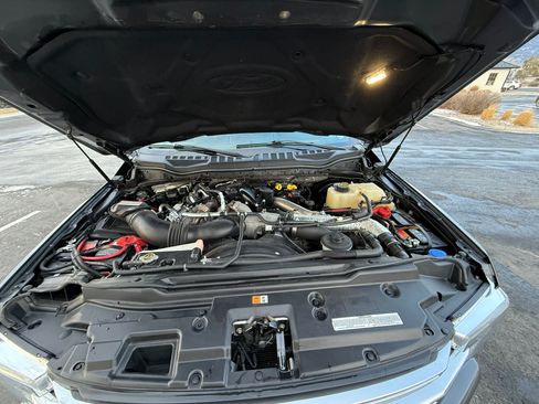 Used 2017 Ford F350 Platinum w/ Platinum Ultimate Package image 9