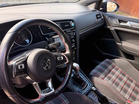 Used 2018 Volkswagen GTI S image 5