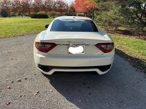 Used 2014 Maserati GranTurismo Sport image 8