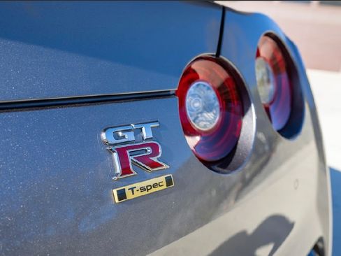 Used 2024 Nissan GT-R T-Spec Coupe 2D w/ Floor Mat Package image 14