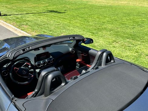 Used 2019 Mercedes-Benz AMG GT Roadster image 9