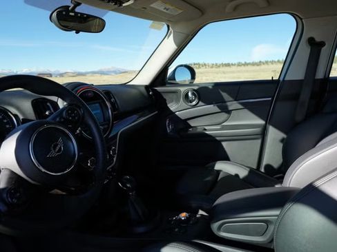 Used 2019 MINI Cooper Countryman SE image 2