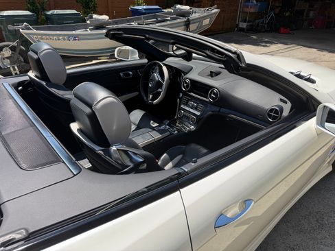 Used 2015 Mercedes-Benz SL 550 image 5