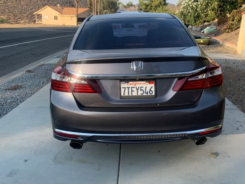 Used 2016 Honda Accord Sport image 4