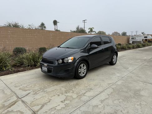 Used 2014 Chevrolet Sonic LT image 1