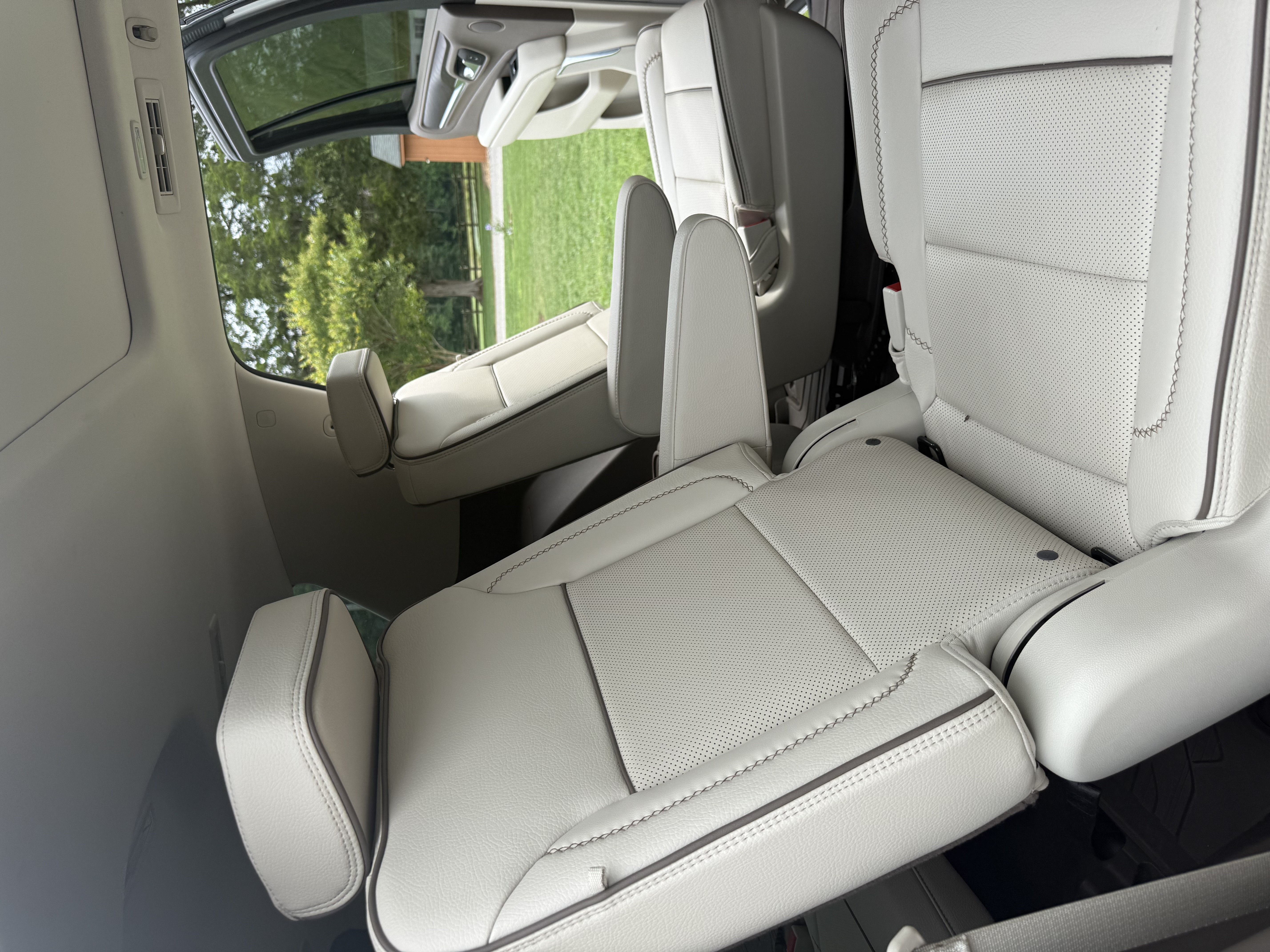 Used 2024 GMC Yukon Denali w/ Max Trailering Package AWD/4WD image 6