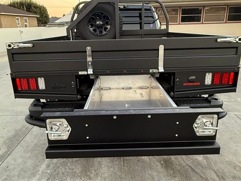 Used 2023 RAM 3500 Tradesman w/ Convenience Group image 2