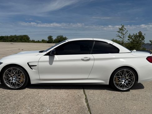 Used 2020 BMW M4 Convertible w/ Competition Package RWD image 14