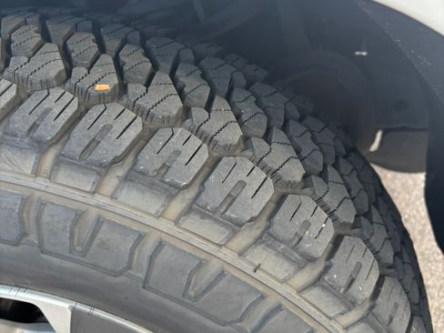 Used 2016 GMC Canyon SLT w/ Driver Alert Package image 15