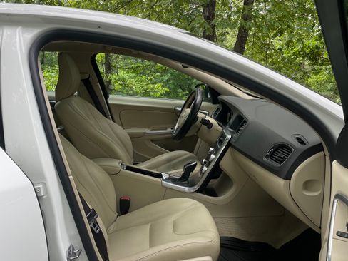 Used 2015 Volvo S60 T5 Premier FWD image 12
