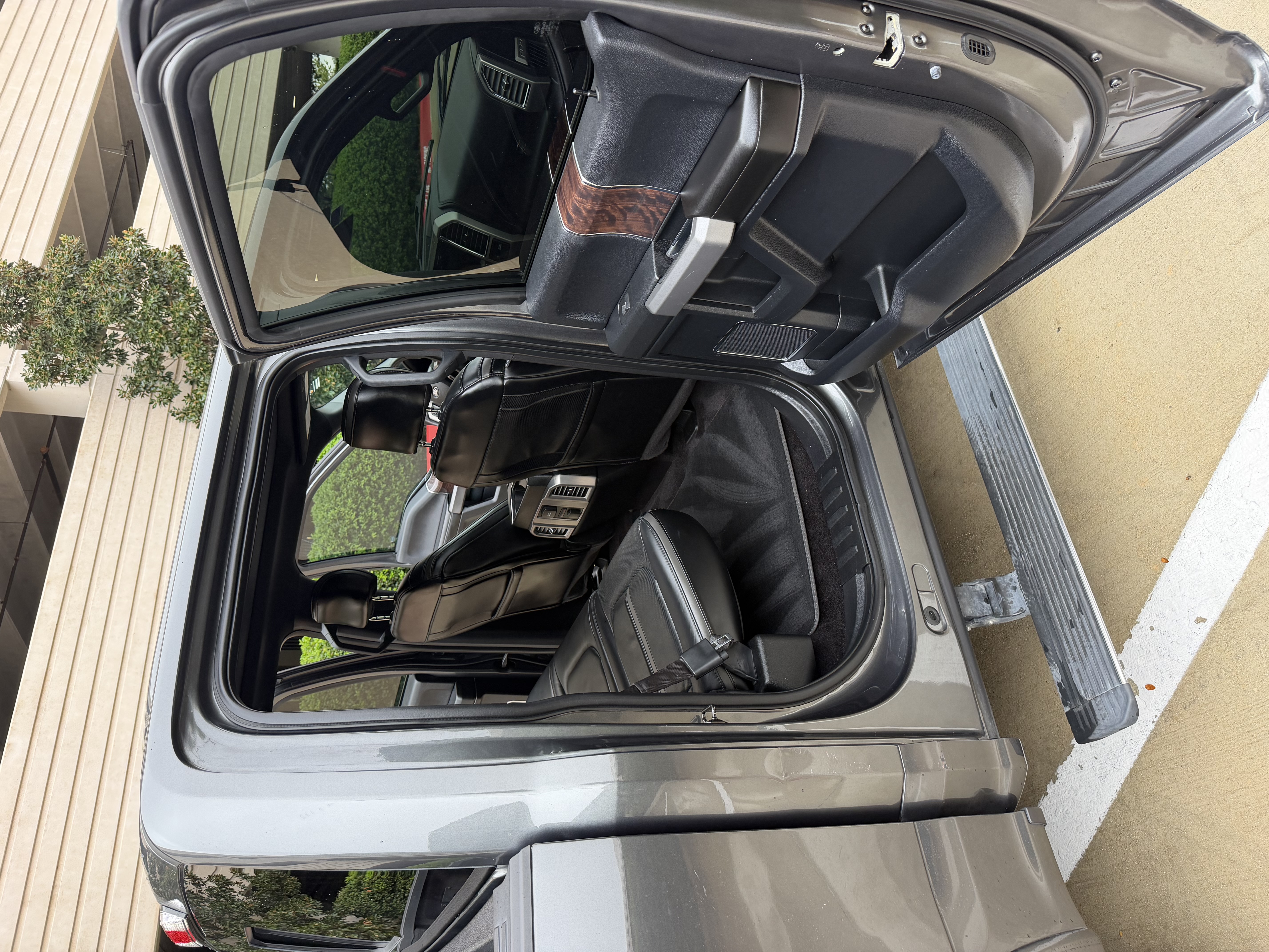 Used 2016 Ford F150 Platinum w/ Equipment Group 701A Luxury RWD image 15