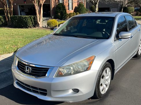 Used 2008 Honda Accord EX-L image 2