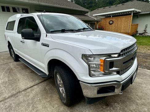 Used 2019 Ford F150 XLT w/ Equipment Group 302A Luxury AWD/4WD image 1