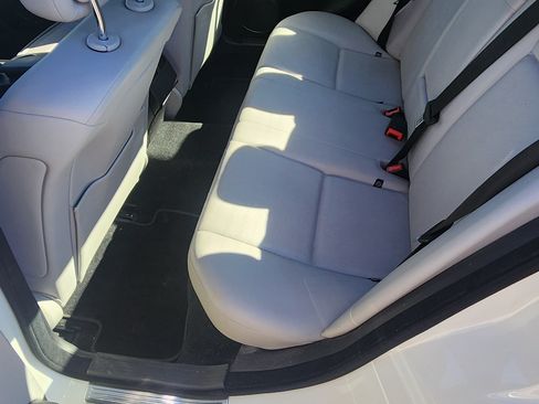Used 2012 Mercedes-Benz C 250 Sedan image 13