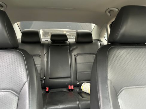 Used 2012 Volkswagen Passat 2.5 SE image 8