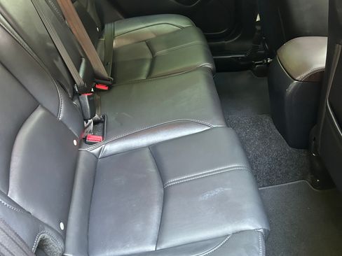 Used 2018 MAZDA MAZDA3 Touring FWD image 19