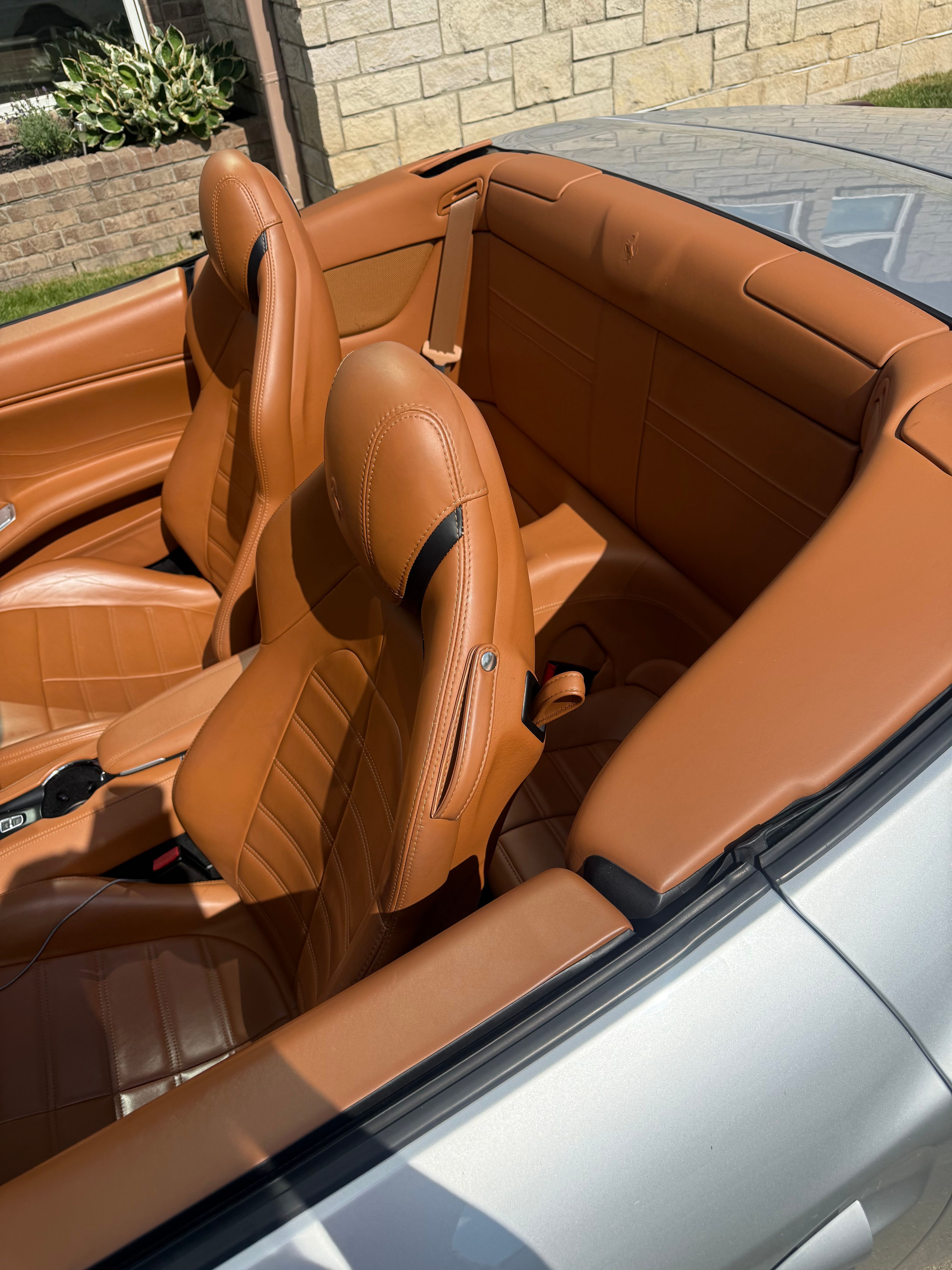 Used 2015 Ferrari California T RWD image 21