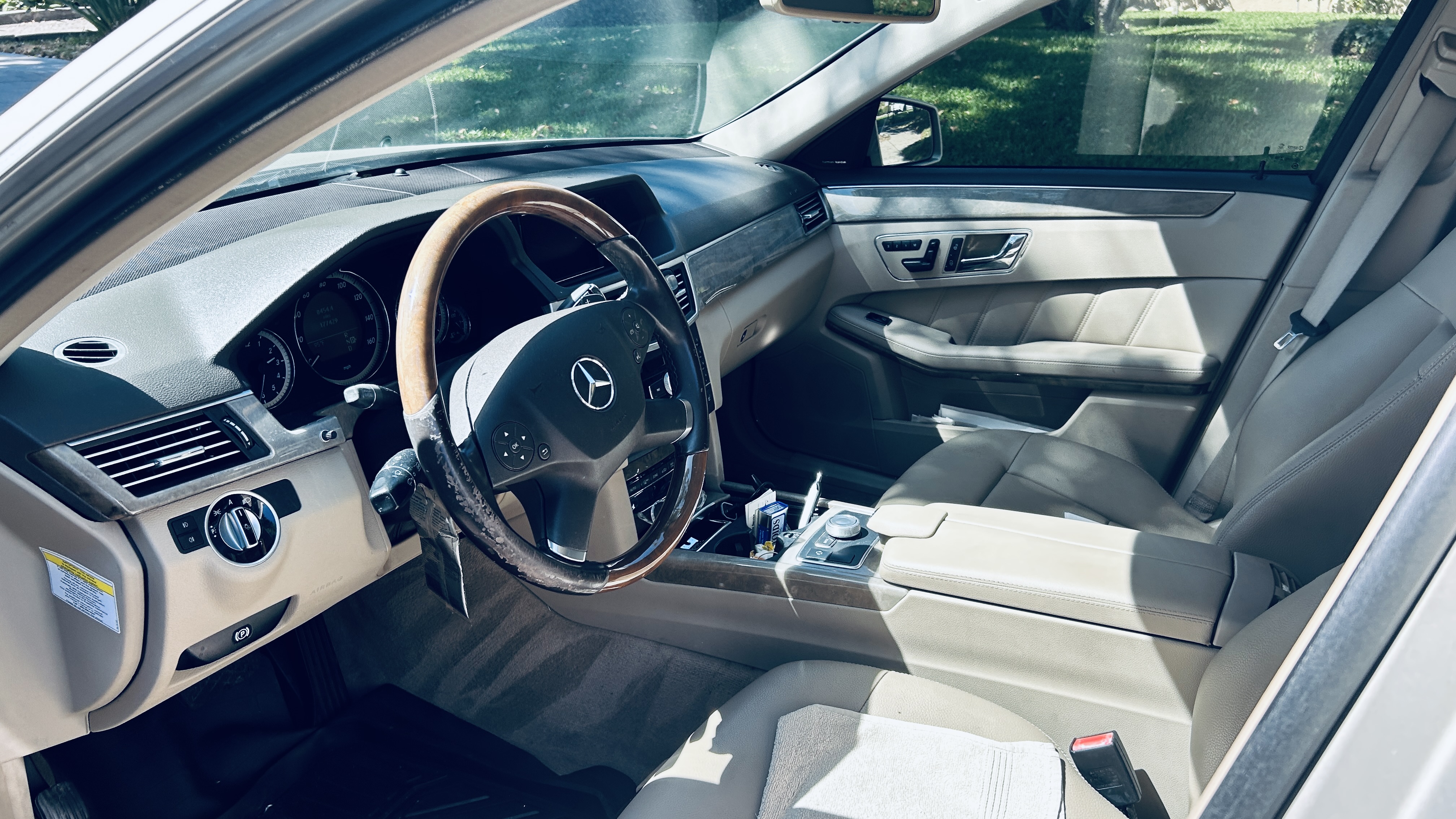 Used 2011 Mercedes-Benz E 350 Sedan image 9