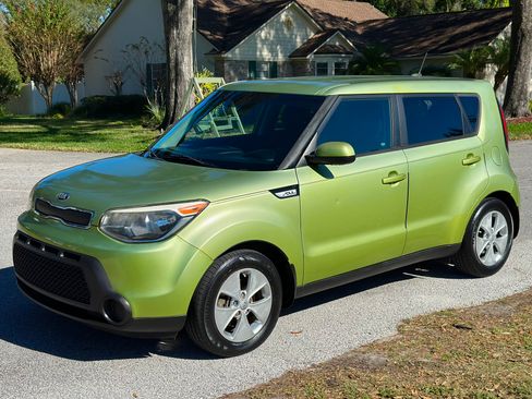 Used 2016 Kia Soul image 1