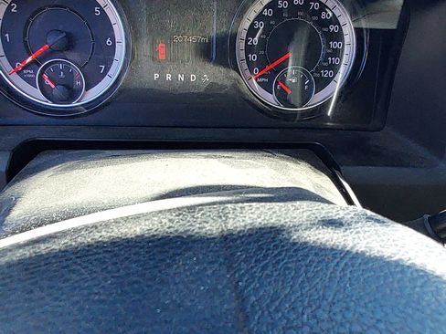 Used 2018 RAM 3500 Tradesman w/ Chrome Appearance Group image 9