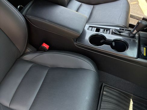 Used 2024 Honda Civic Sport Touring image 11