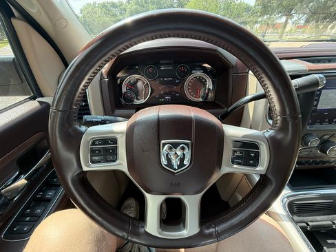 Used 2018 RAM 3500 Laramie AWD/4WD image 8