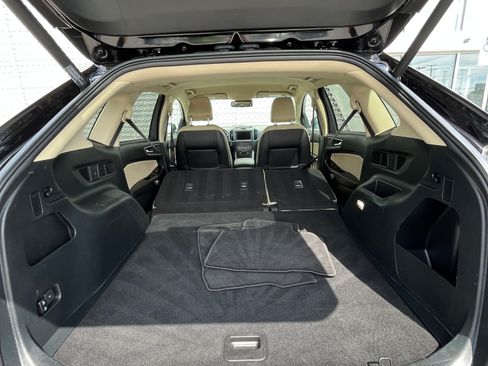 Used 2020 Ford Edge SEL w/ Convenience Package image 10