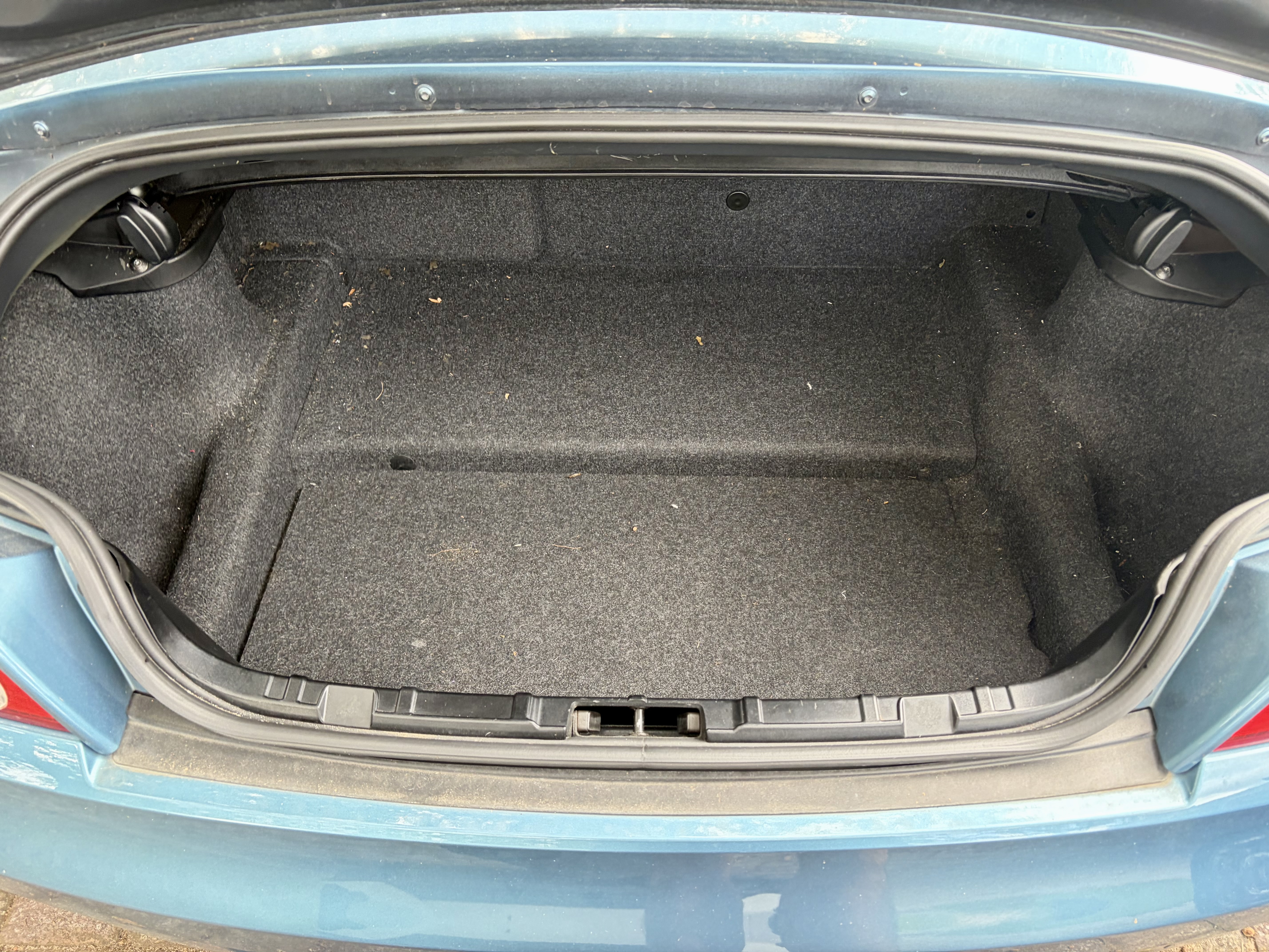 Used 2003 BMW Z4 2.5i RWD image 14