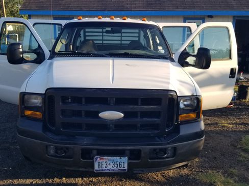 Used 2006 Ford F350 2WD Crew Cab DRW Super Duty image 16