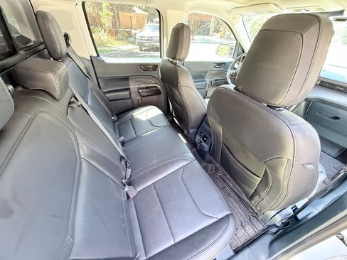 Used 2024 Ford Maverick Lariat w/ Black Appearance Package FWD image 11