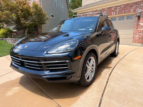 Used 2019 Porsche Cayenne S AWD/4WD image 4