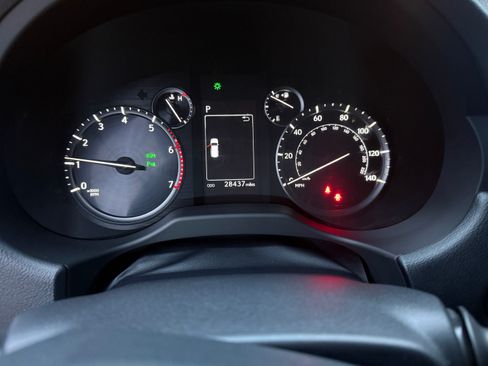 Used 2023 Lexus GX 460 Premium image 8