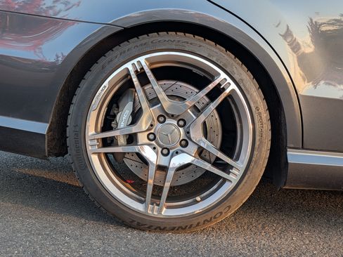 Used 2013 Mercedes-Benz E 63 AMG Wagon image 21