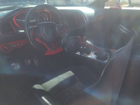Used 2016 Dodge Challenger SRT Hellcat image 11