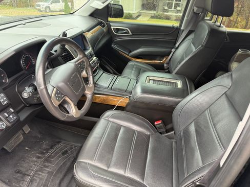 Used 2016 GMC Yukon XL Denali w/ Open Road Package image 12