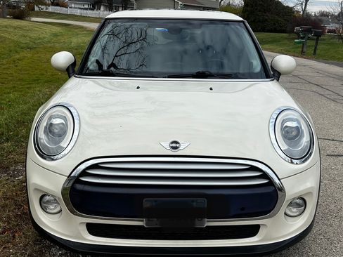 Used 2014 MINI Cooper 2-Door Hardtop w/ Premium Package image 2