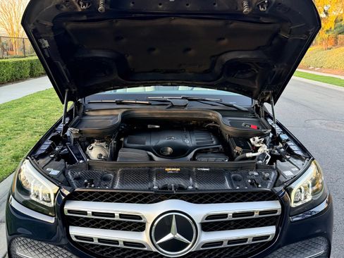 Used 2020 Mercedes-Benz GLS 450 4MATIC image 27
