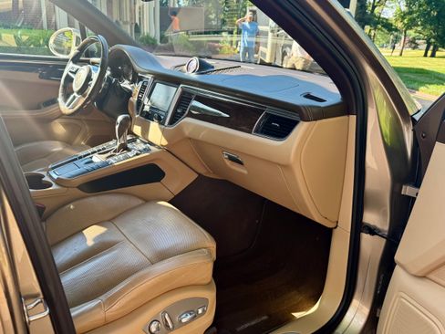 Used 2016 Porsche Macan S AWD/4WD image 10