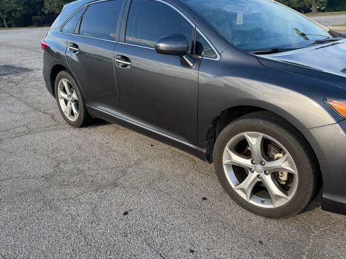 Used 2012 Toyota Venza Limited FWD image 4